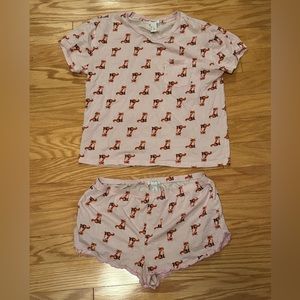 Forever 21 light pink and cute fox design short sleeve tee and shorts pajama set